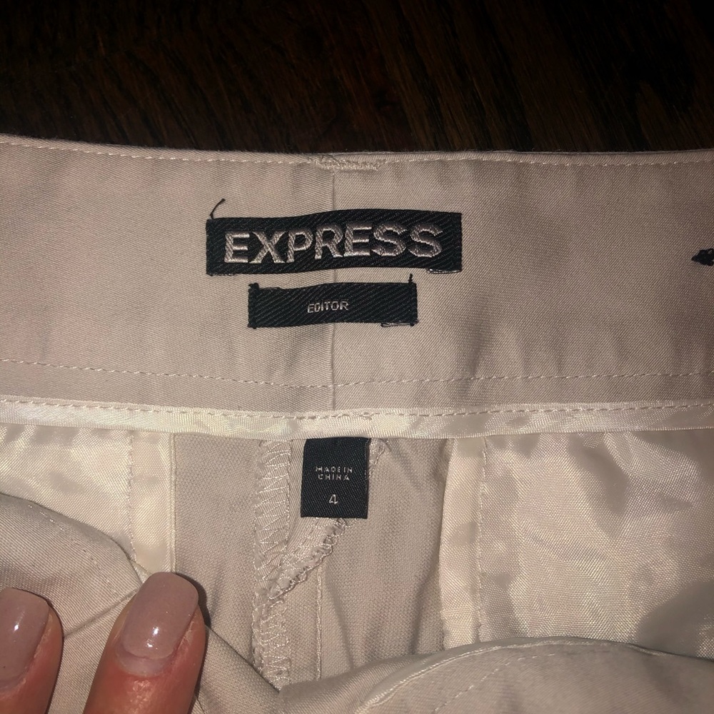 Express Editor Shorts Size 4 Khaki/Tan - image 2